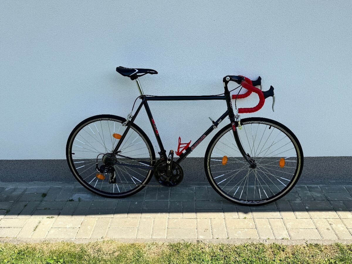 Cestný bicykel