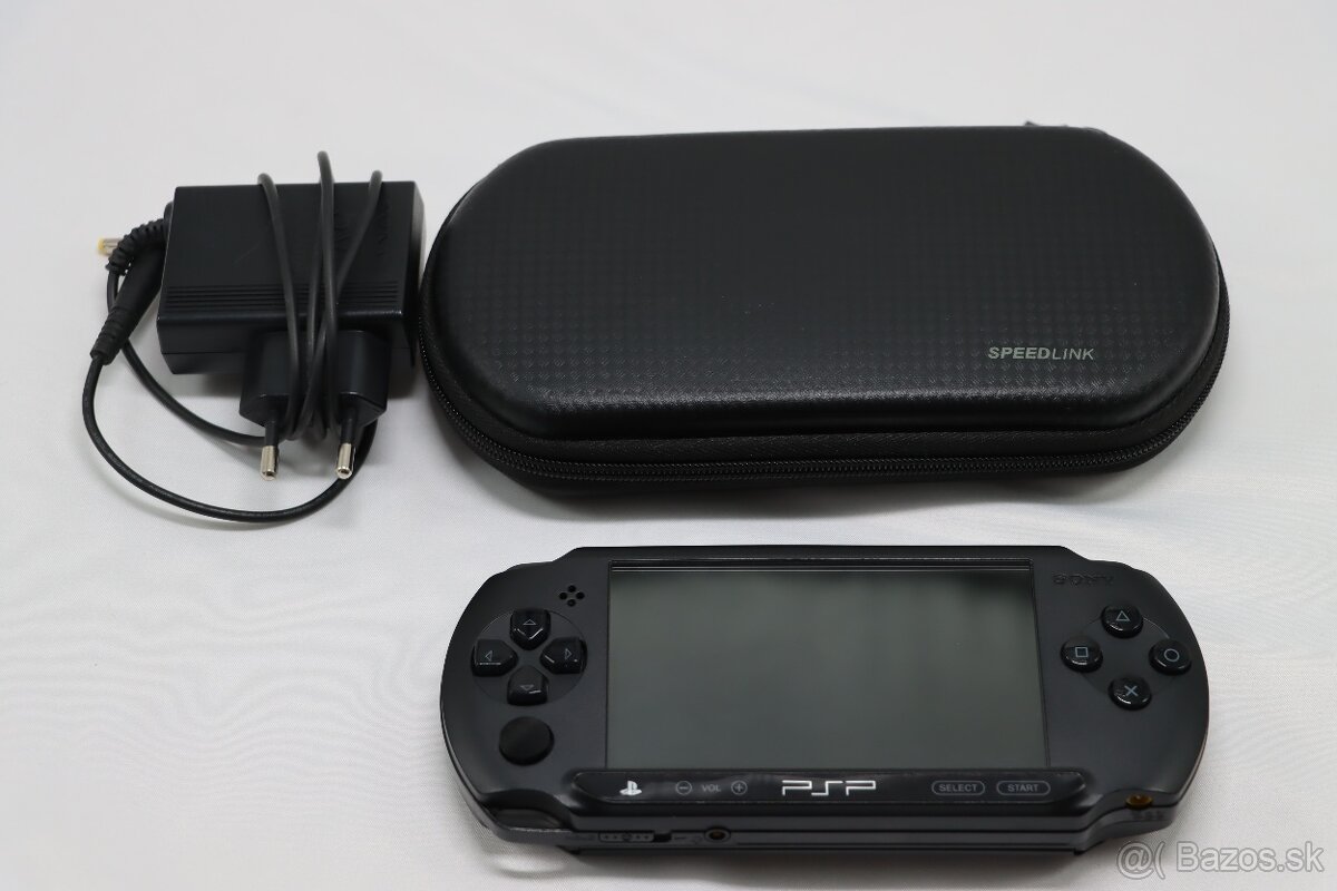 Sony PSP E1004 Street + nabíjačka + 4GB karta + púzdro