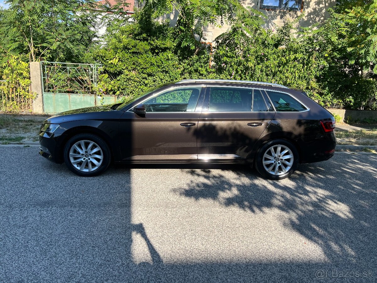Skoda Superb TDI-DSG PANORAMA CANTON