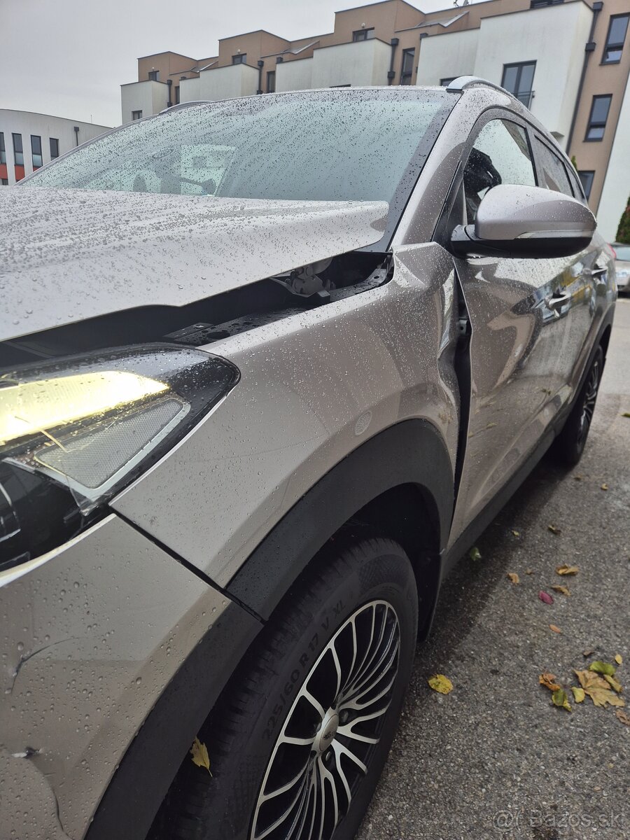 Kúpim diely Hyundai tucson TLE 2015