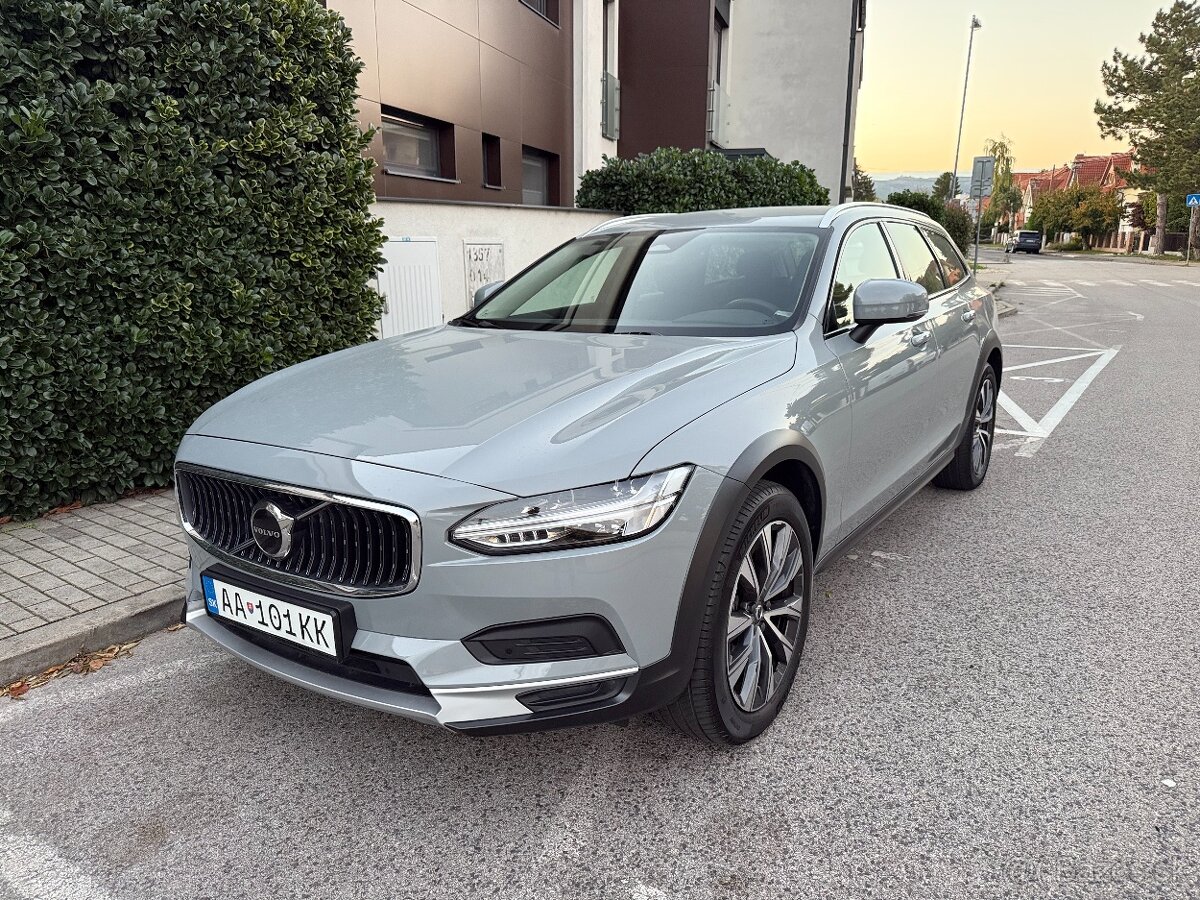 Volvo V90 Cross Country B5 AWD 2024 SK odpočet DPH
