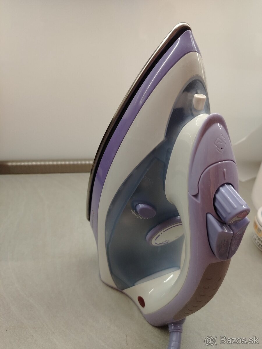 Naparovacia žehlička SUPERIOR – zachovalý stav