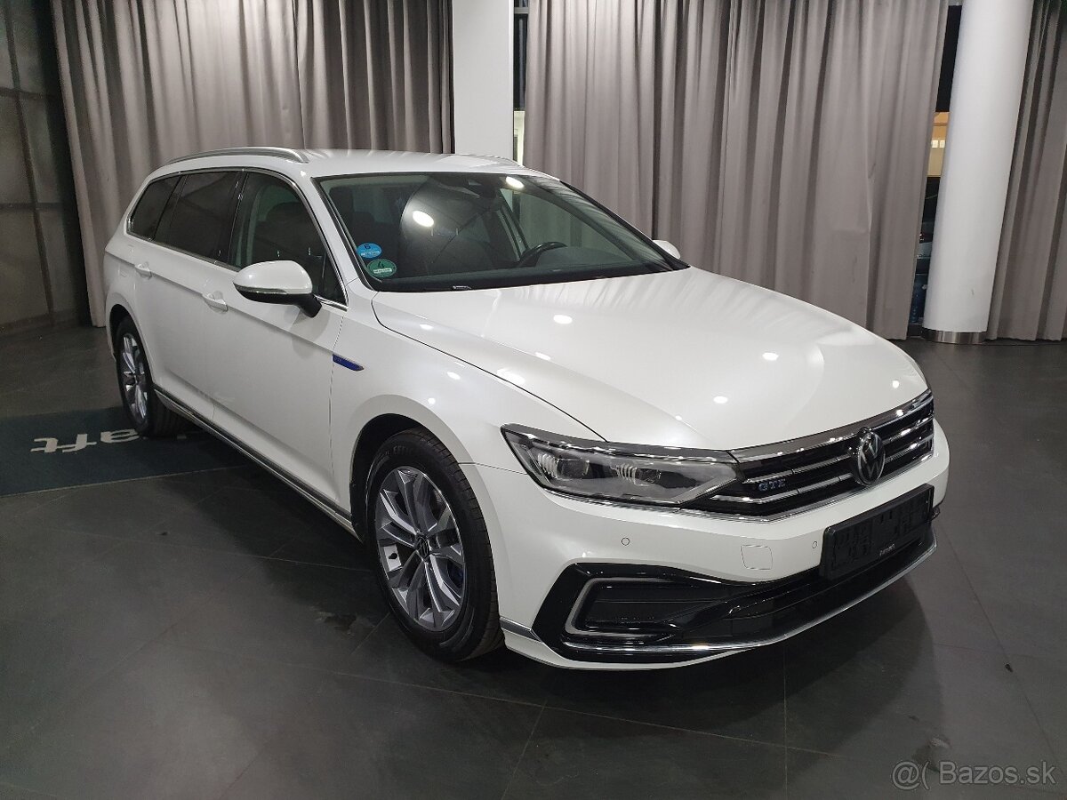 VW Passat B8 GTE Variant 1.4 TSI 160kW - záruka Autodraft