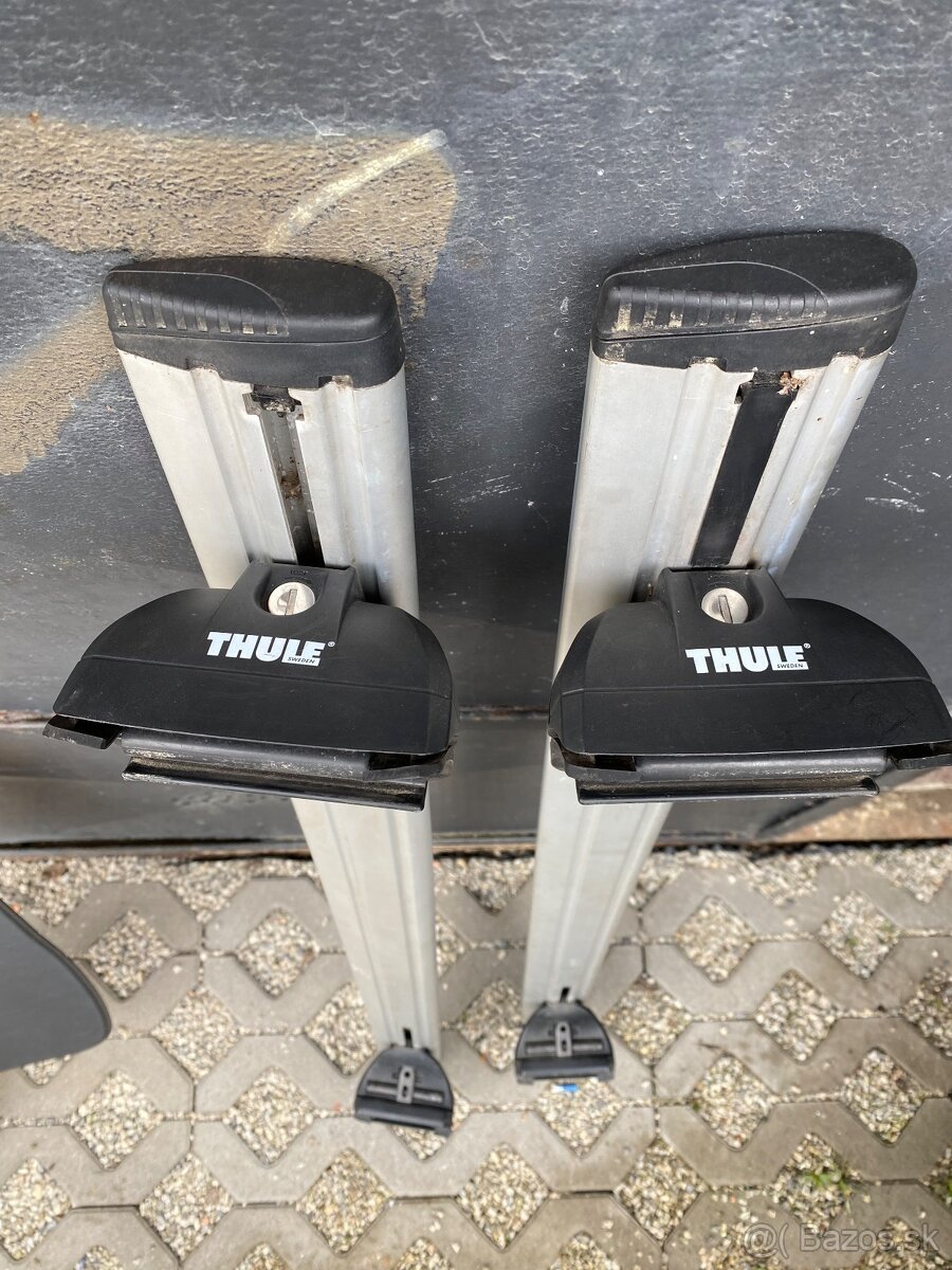 Strešný nosič Thule Wingbar