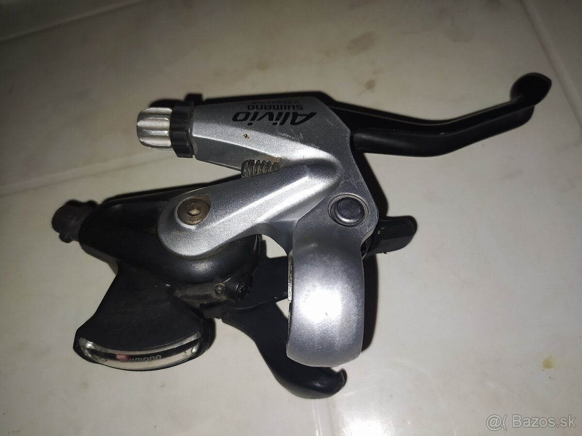 Shimano alivio 3x8