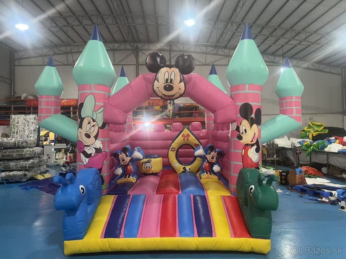 Skakaci hrad Mickeymouse