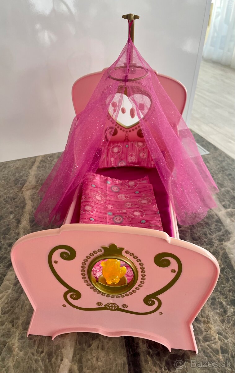 Baby Born interaktívna postielka