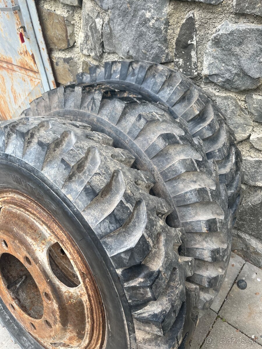 Pneumatiky Pv3s