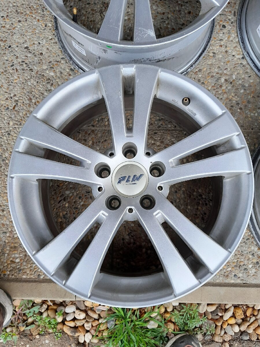 Predam 4ks elektrony
