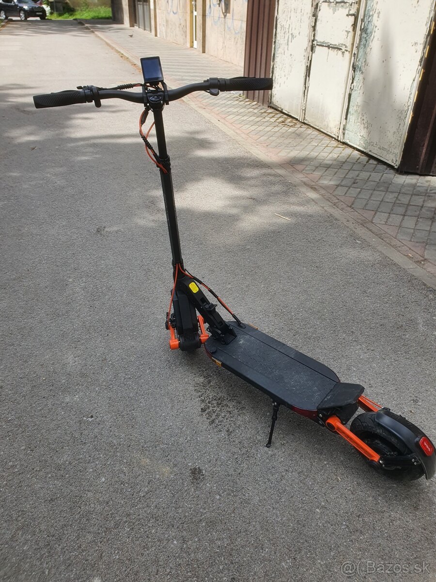 Elektronická kolobežka Joyor