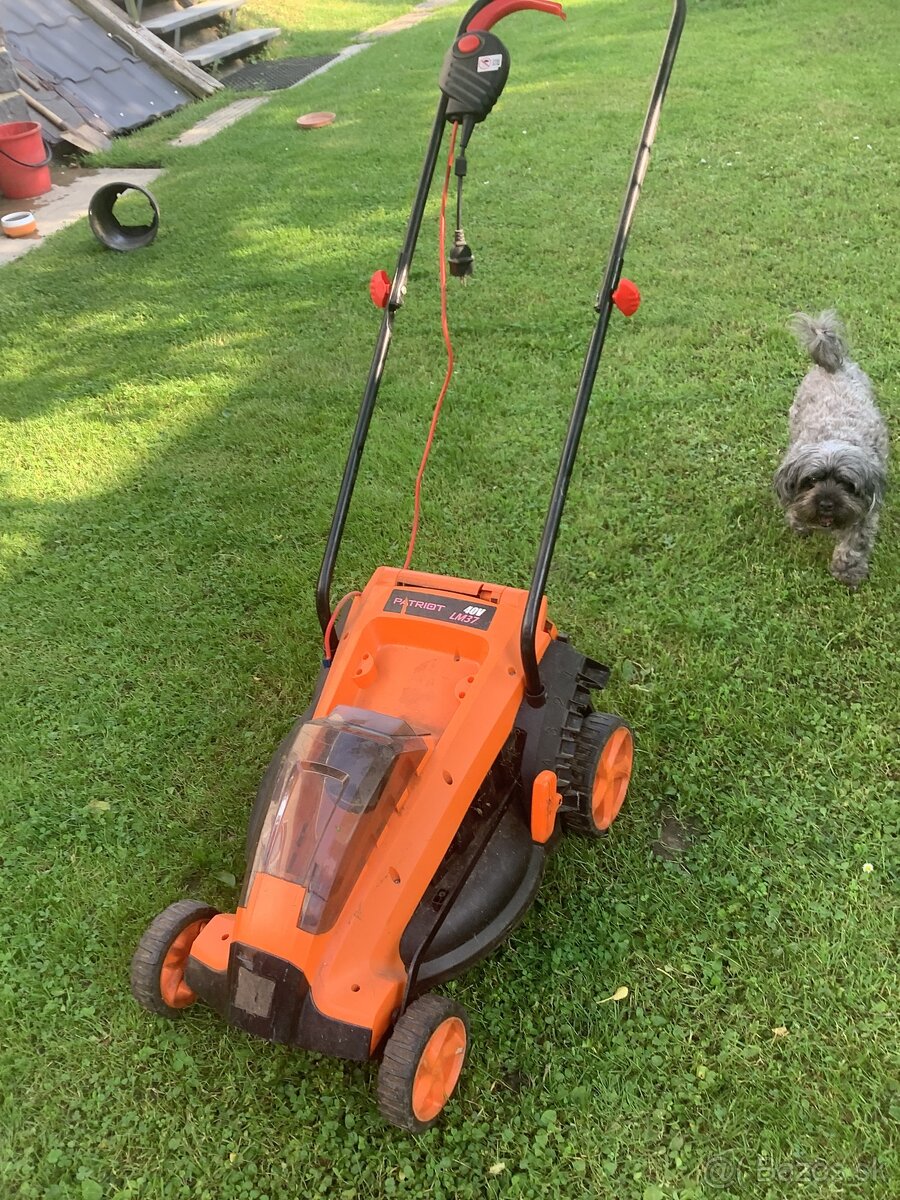 elektrická kosačka zaber 32 cm centrálny zdvih