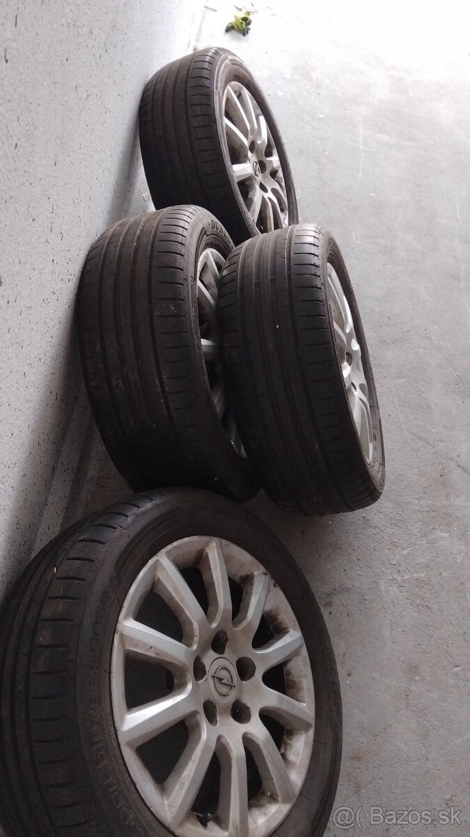 Elektrony na opel astra R16