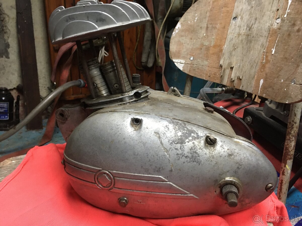 Motor Manet M90