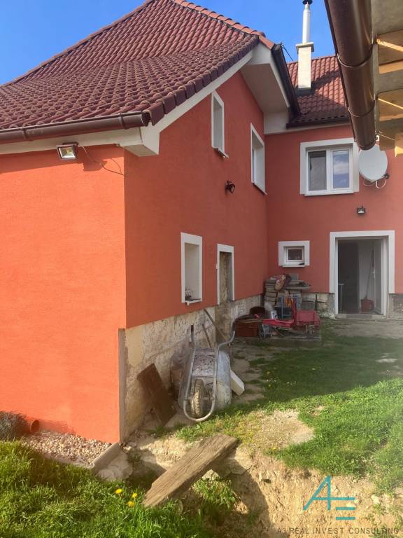 Klimatizovaný  RD  v Hrašnom- Hoduláku .