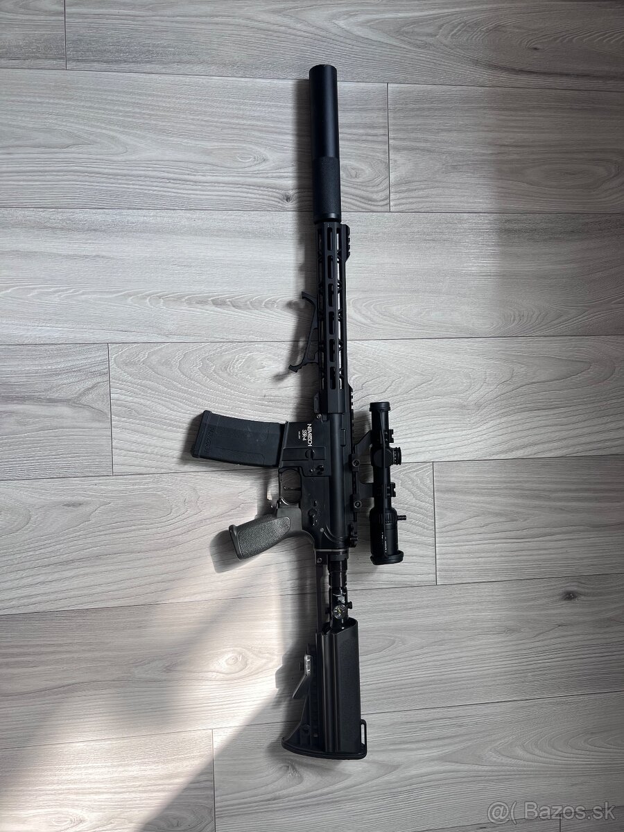 Upravená airsoftová Novritsch SSR4 (HPA)
