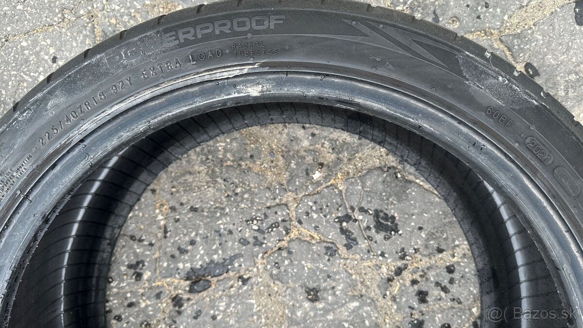 225/40 R18 letné nokian 2ks