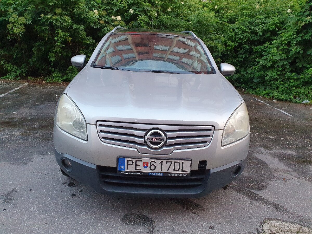 Nissan Qashqai POŠKODENÝ MOTOR