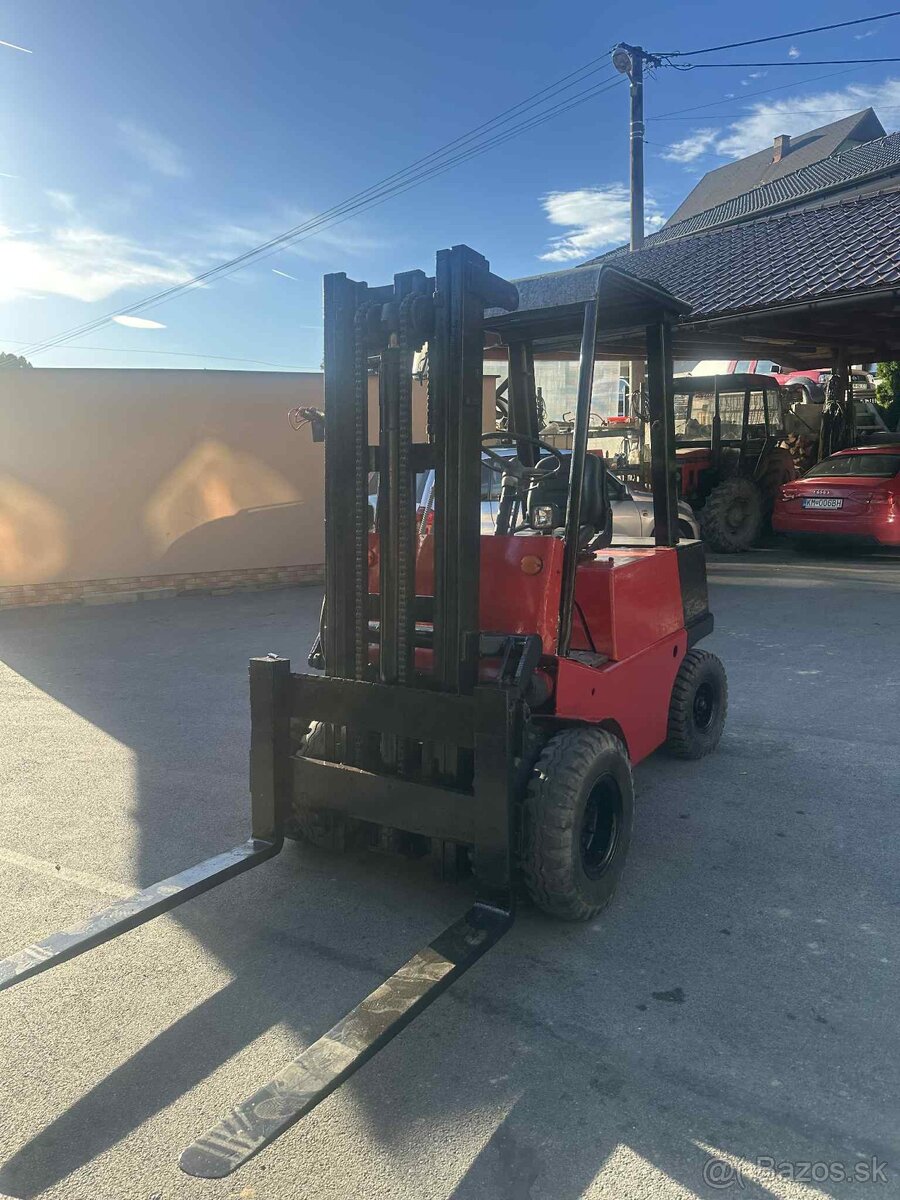 Predám vysokozdvižný vozík