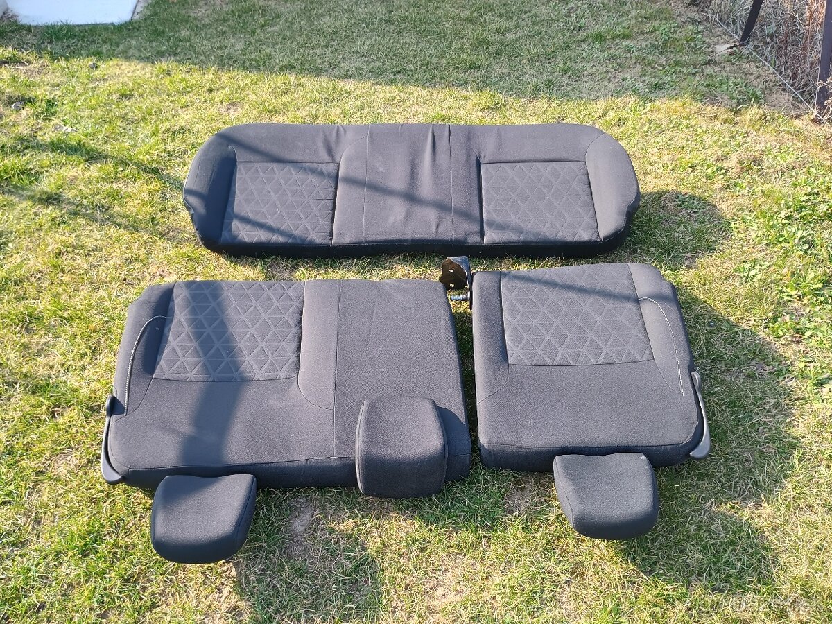 Sedačky Dacia Duster