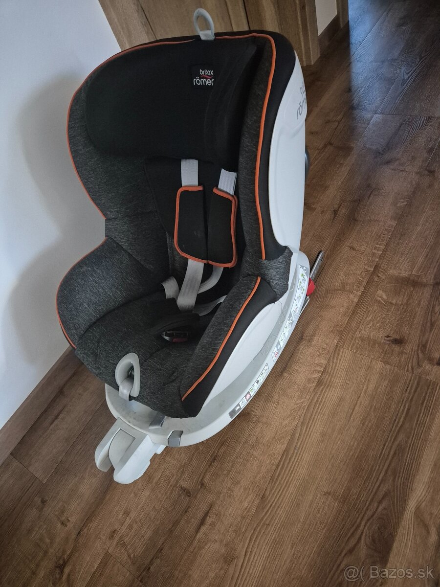 Britax romer dualfix autosedacka