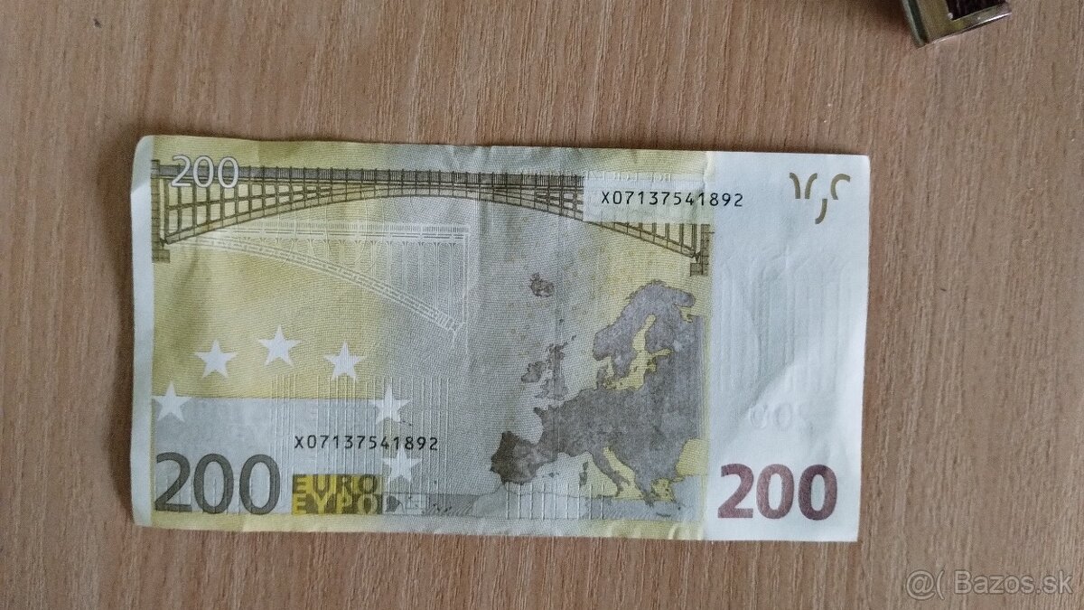 zberateľská 200€ bankovka, séria X