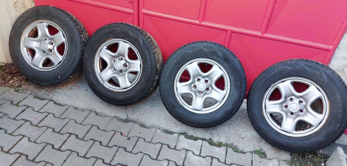 215/70 R16 toyota rav4 5x114 disky s pneu