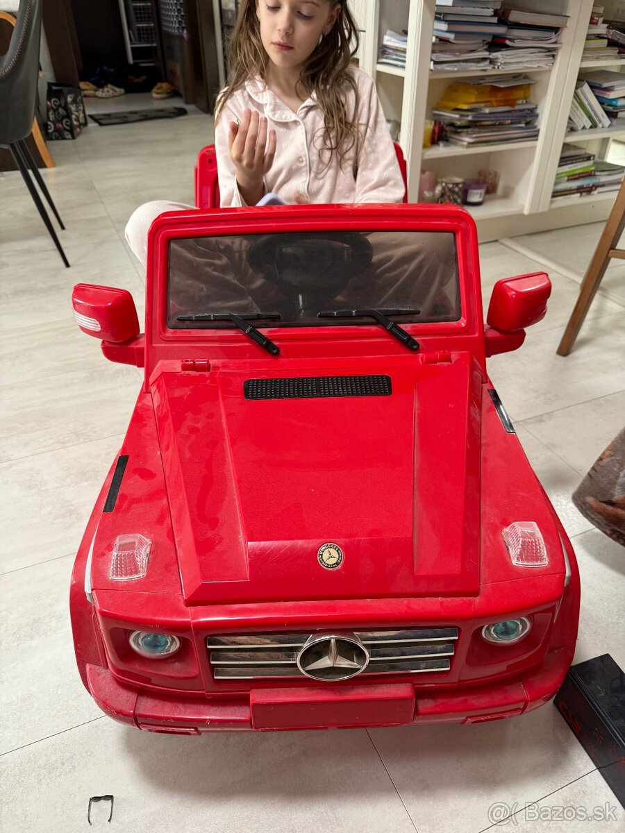 Predám Mercedes autíčko