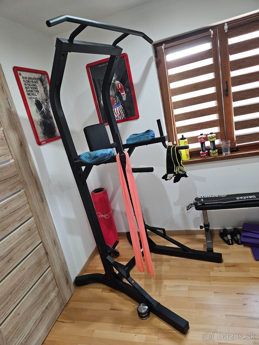 Hrazda s bradlami