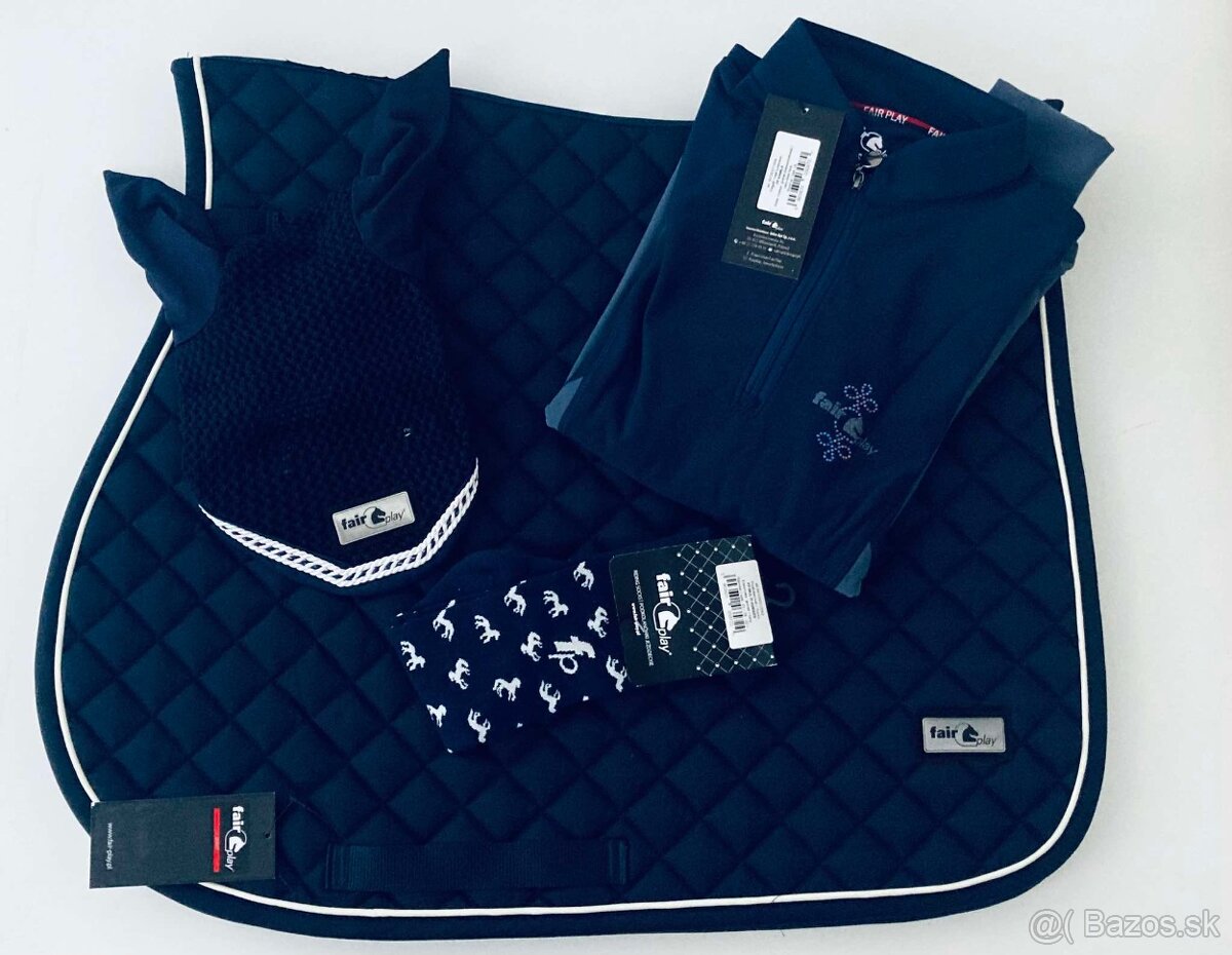 Tmavomodrý set pre koňa a jazdca