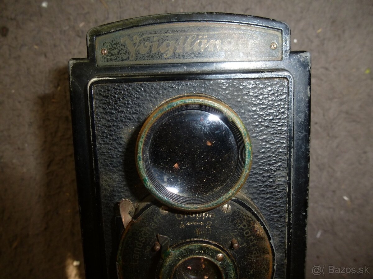 nemecký fotoaparát zn. Voigtlander.-dvojoká zrkadlovka