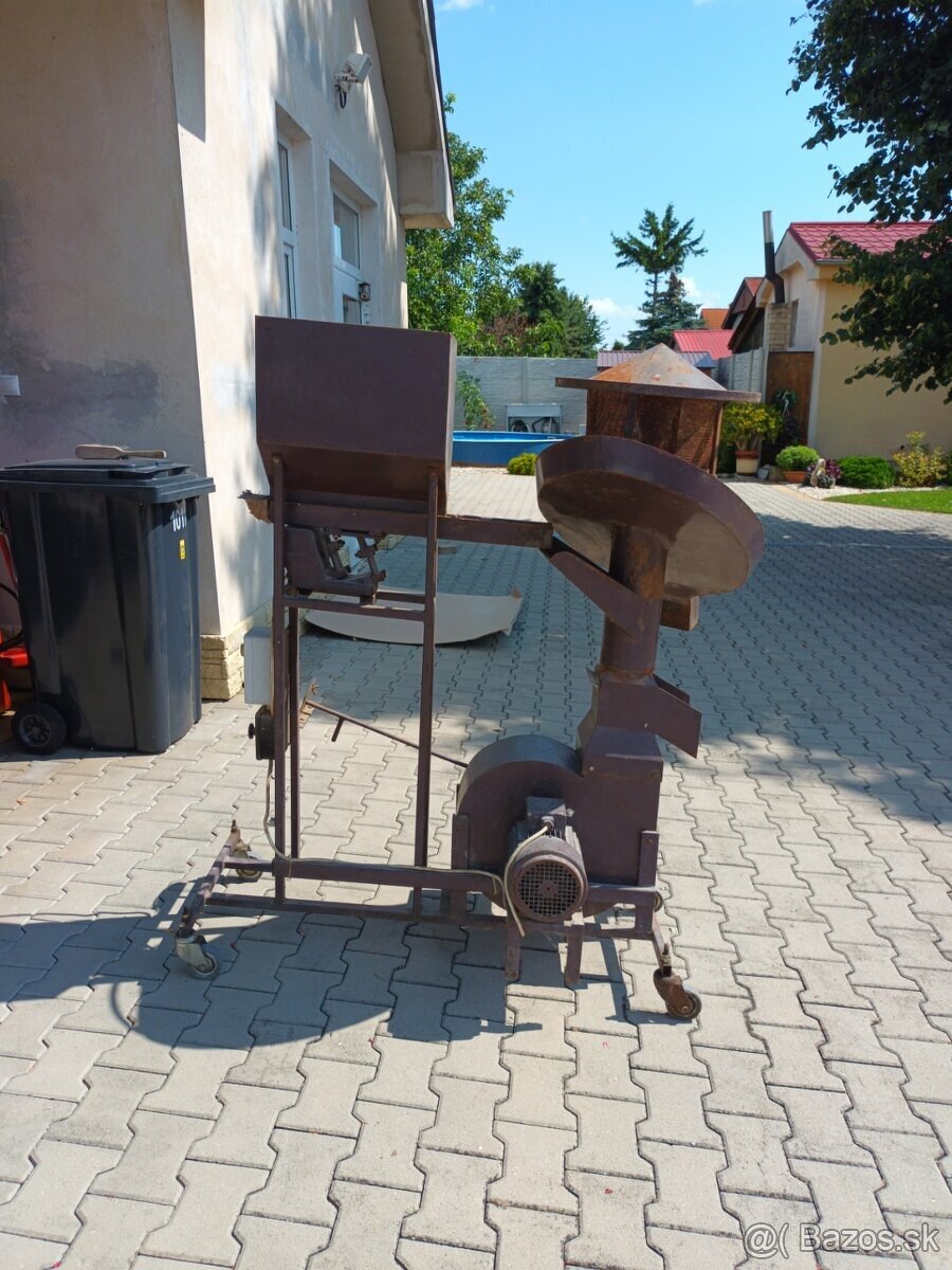 Čistiaci stroj na semená