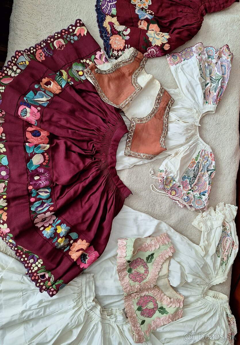 Detsky rucne vysivany kroj Zvolenska slatina