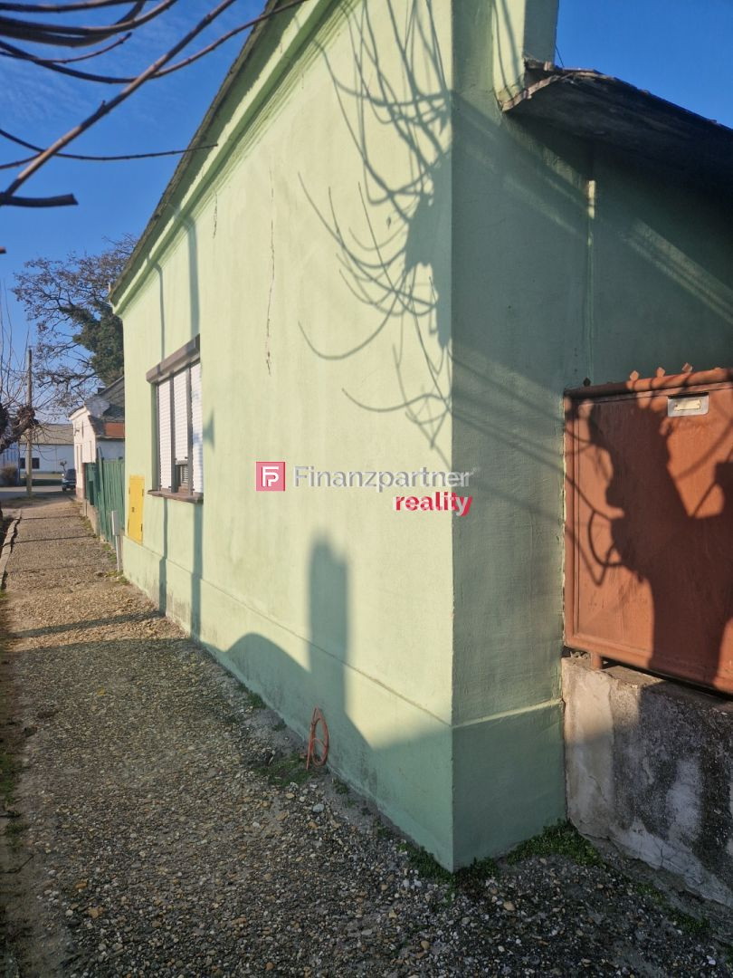 Znížená cena 2-izbový rodinný dom v obci Zemianska Olča