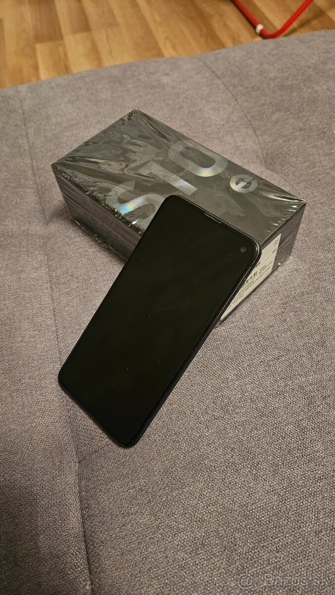 Samsung Galaxy S10e G970F 128GB čierny
