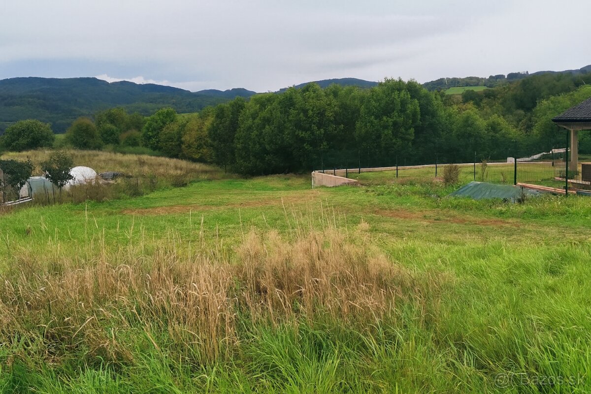Predaj stavebného pozemku, Dubové