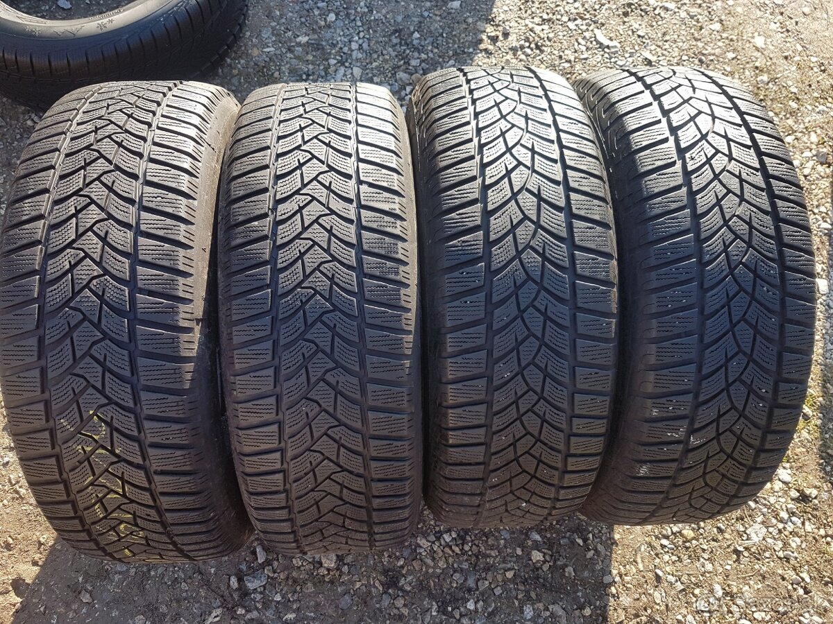 215/65 r16 zimné pneumatiky 2ks Goodyear 2ks Dunlop