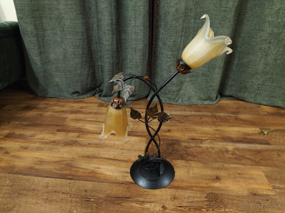 Starožitná stolová lampa