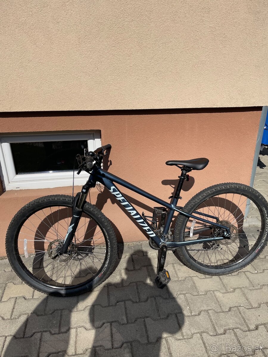 bicykel-SPECIALIZED