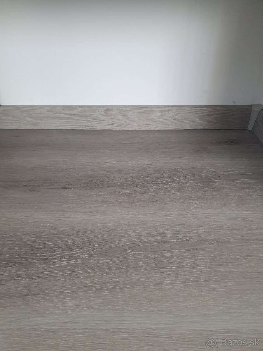 Vinylová plávacia podlaha + lišty