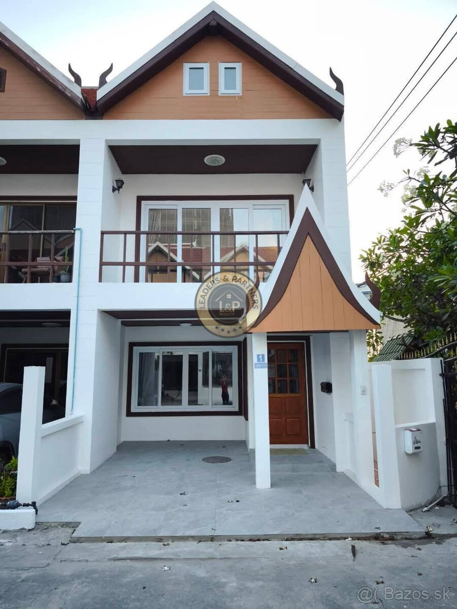 3 poschodový dom v Thajsku-Pattaya-Pratamnak Hill