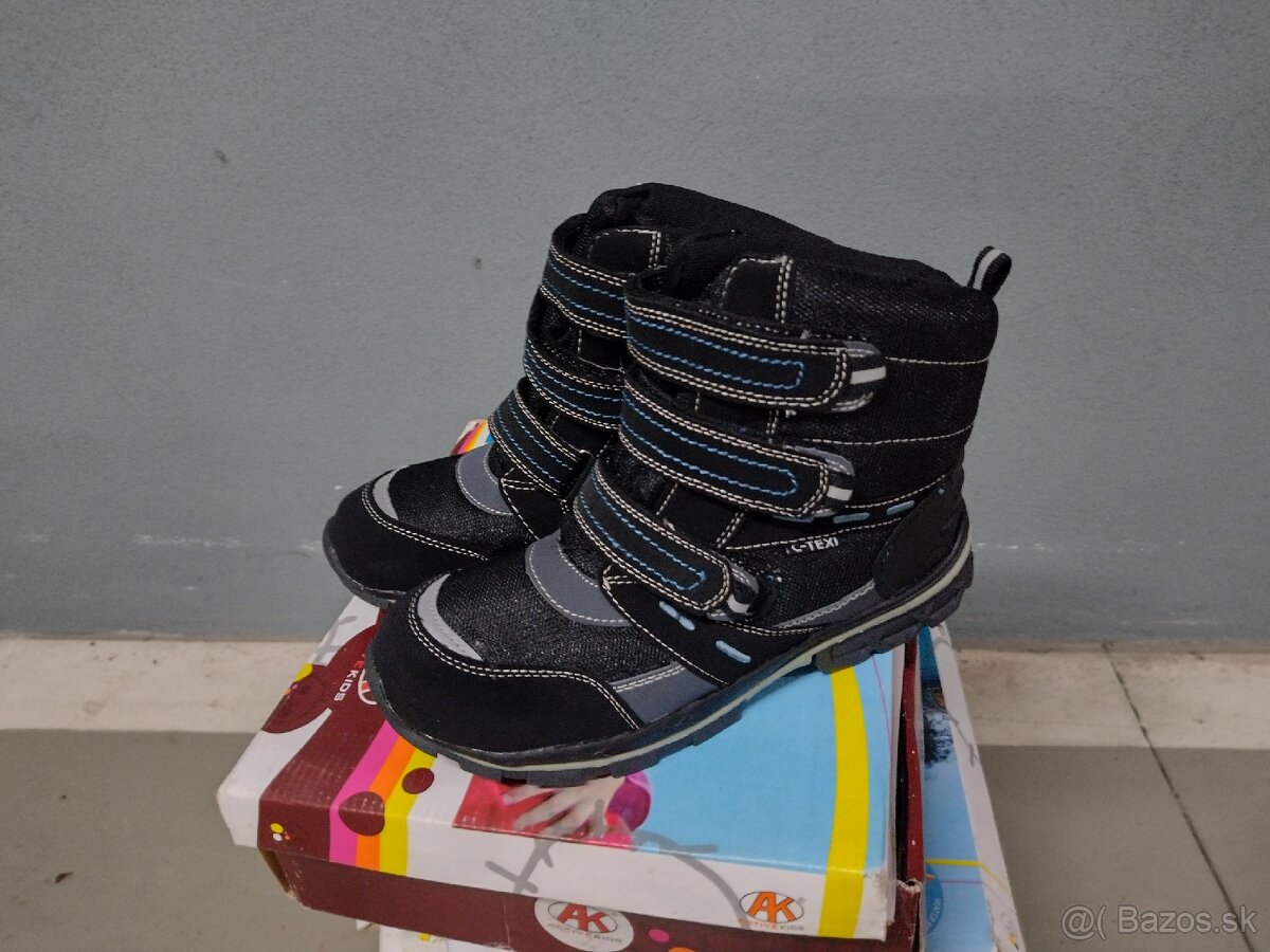 Predám úplne novú detskú obuv Gore Tex- veľkosť 38 a 39