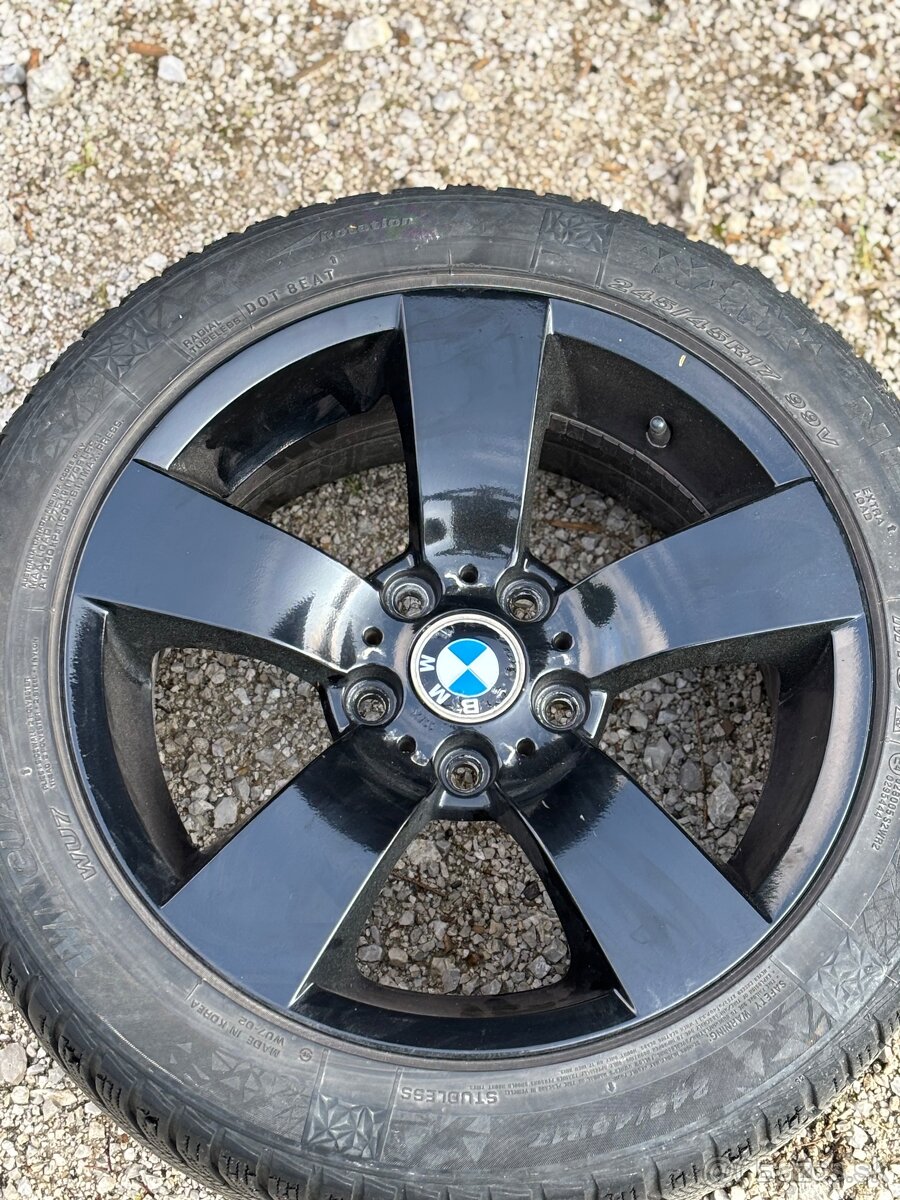 Elektróny BMW na radu 5