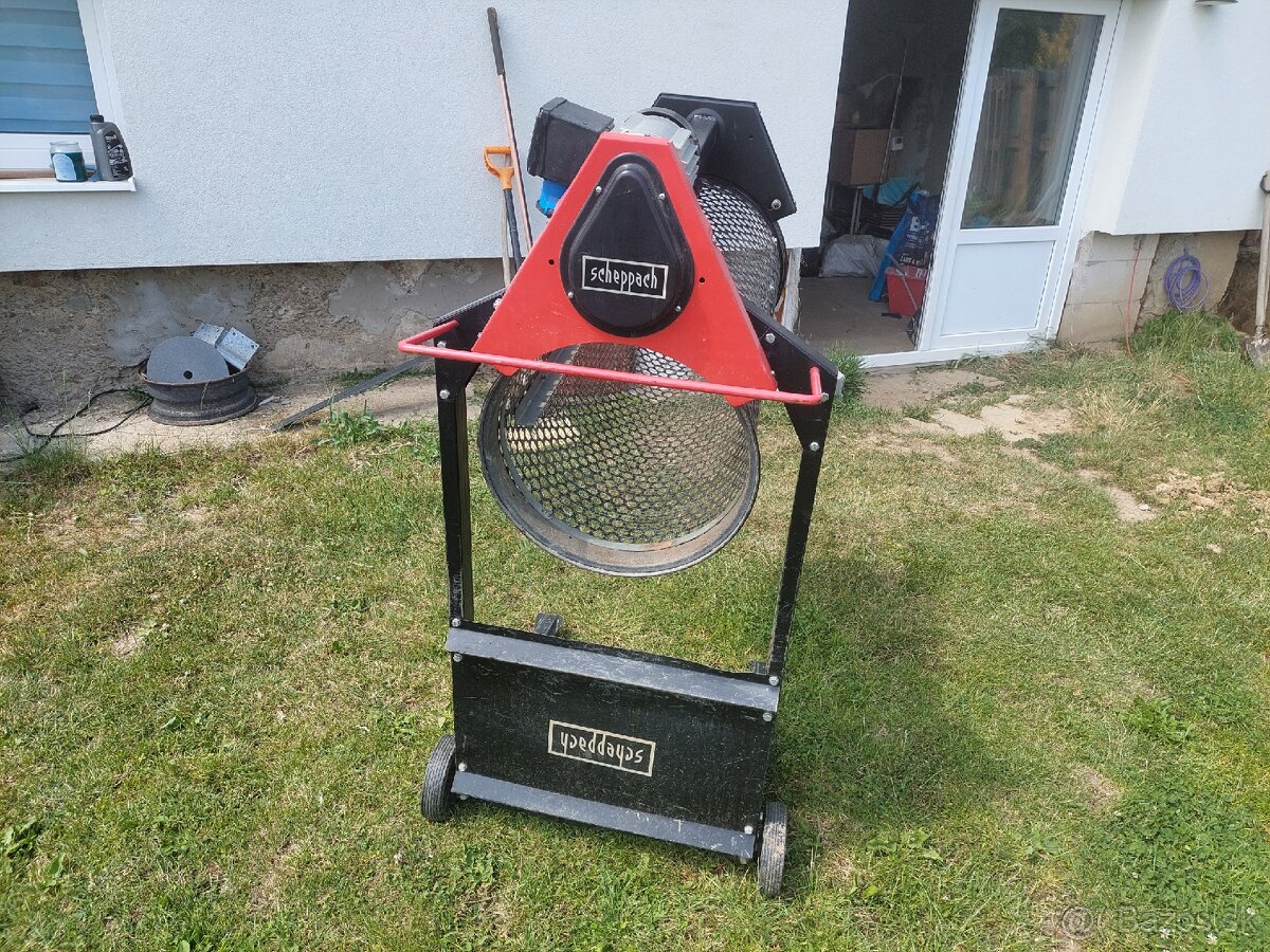 Preosievač zeminy a sypkých materiálov.
