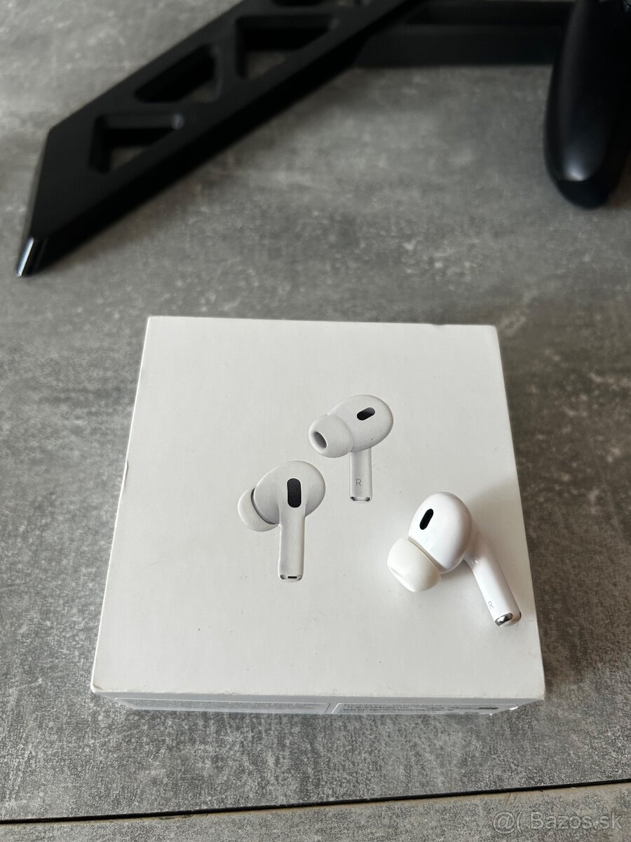 Airpods Pro 2 sluchadko Prave