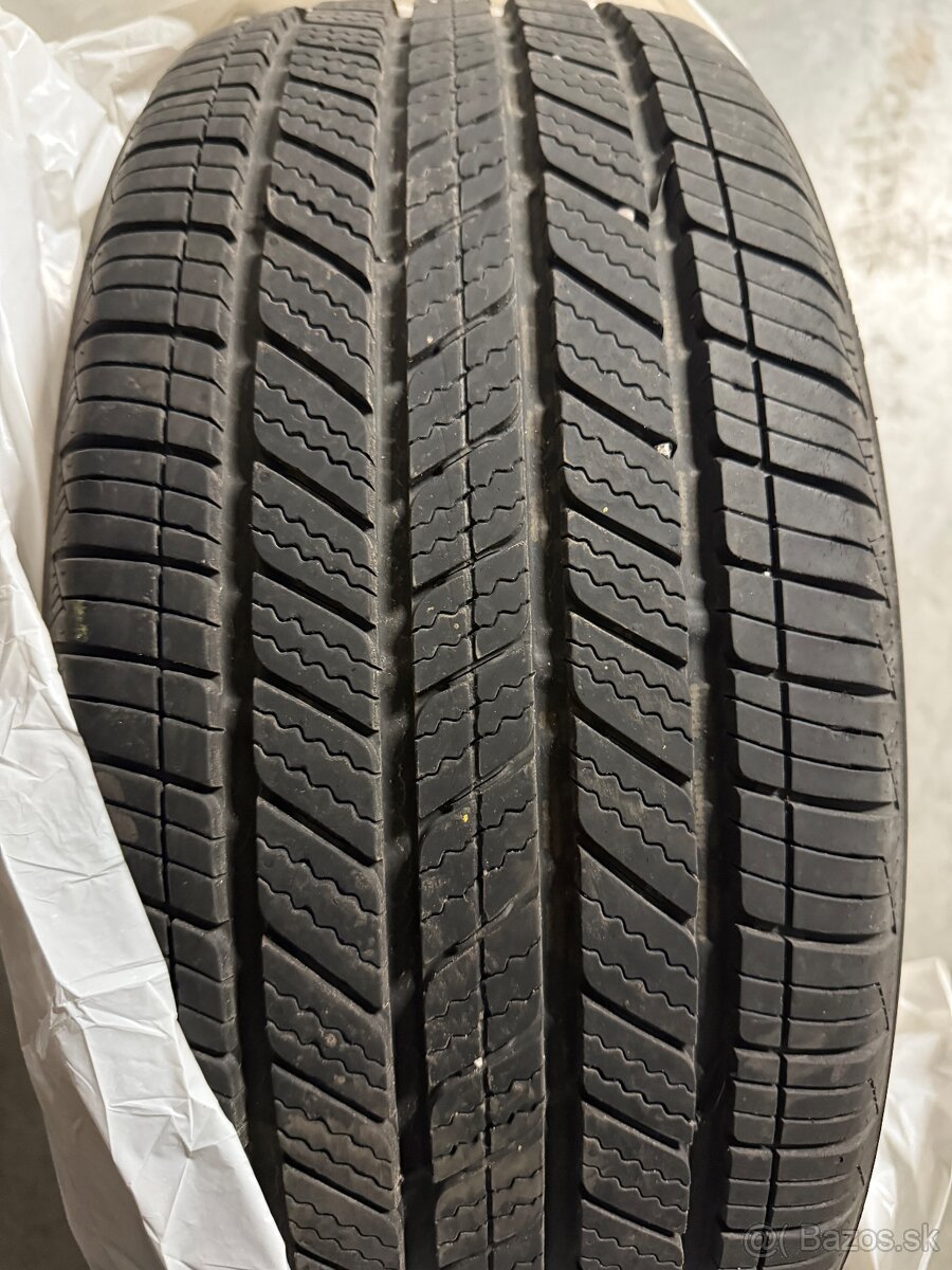 Celoročne gumy 215/50 R18 “Bridgestone”