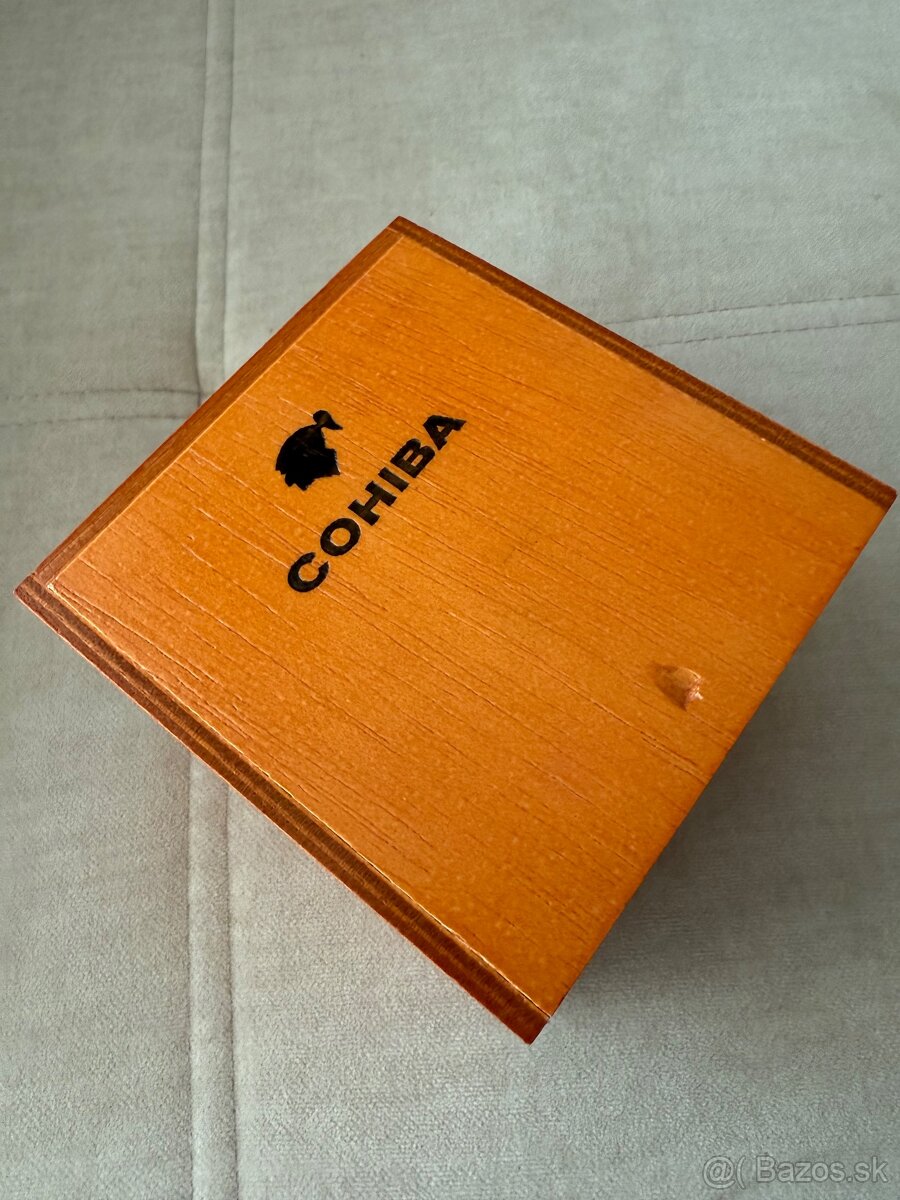 COHIBA ROBUSTOS