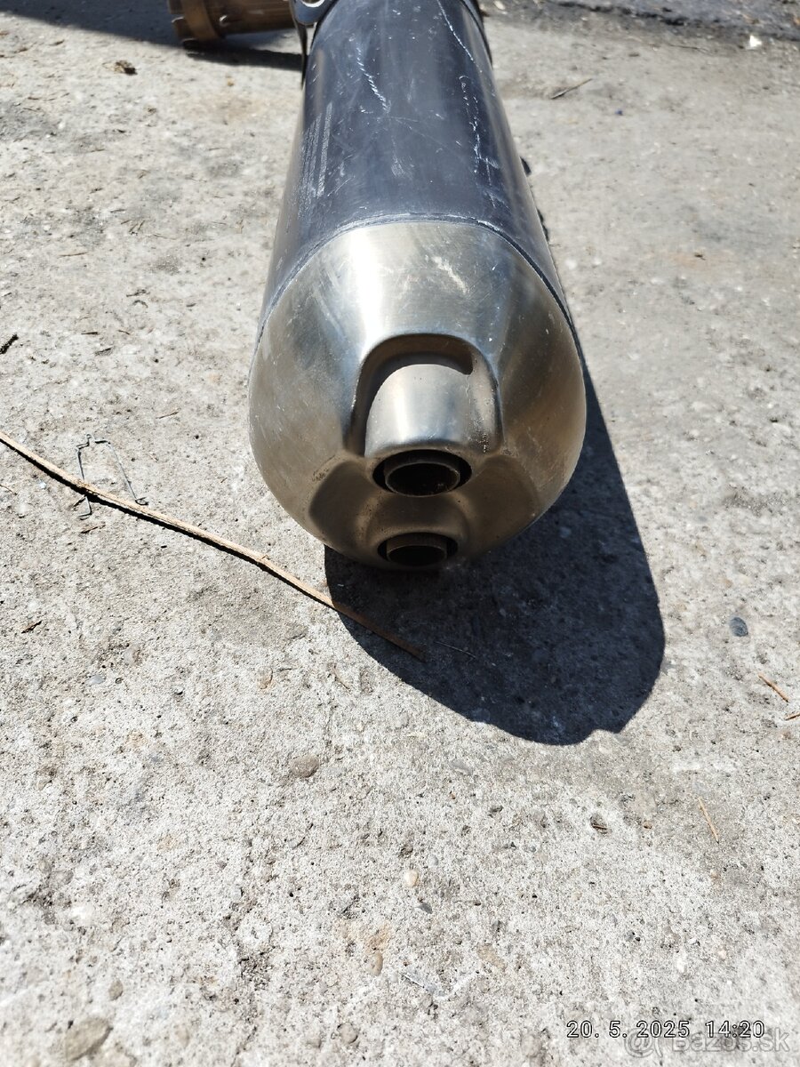 výfuk na trojkolku can-am,trajk, štvorkolku