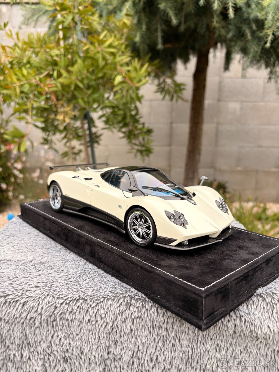 Pagani Zonda F white / Almost Real / 1:18
