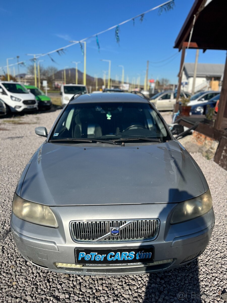 Volvo V70 2,4 combi diesel,120kw,A5