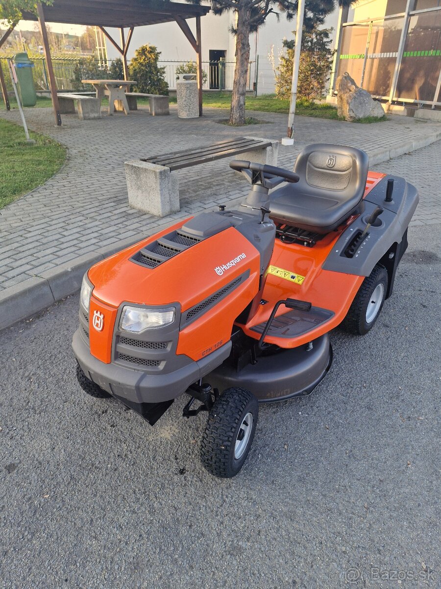 Traktorova kosacka Husqvarna CTH 126